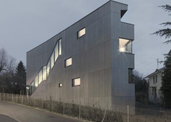 Rovereaz Housing / LOCALARCHITECTURE | ArchDaily