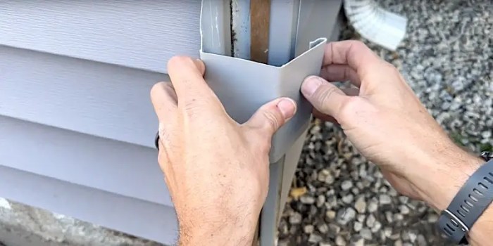 Vinyl Siding Repair | How to Replace a Corner Piece - Everyday Home Repairs